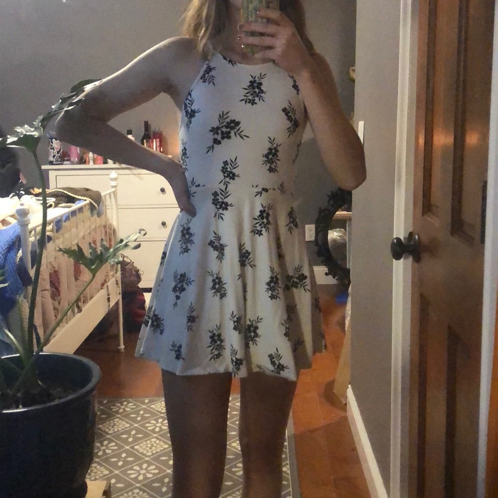 Forever 21 summer skater dress! Size small